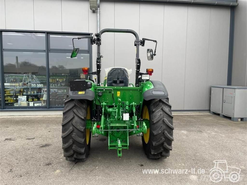 John Deere 5050E Traktory