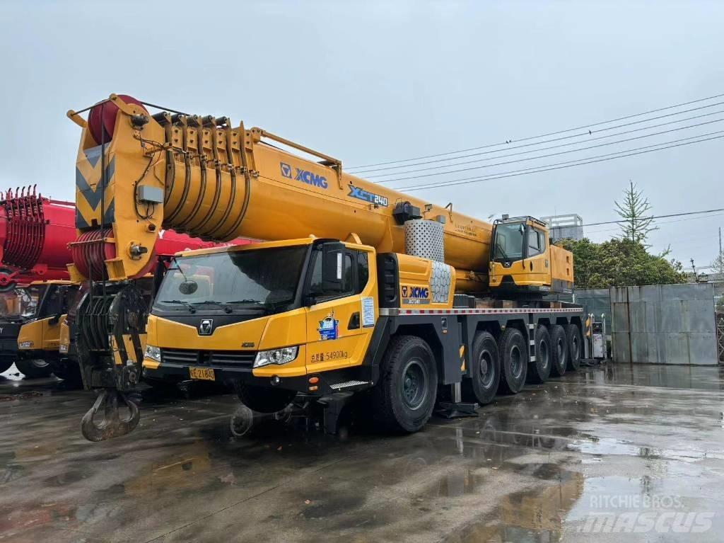 XCMG XCT240 Univerzální terénní jeřáby