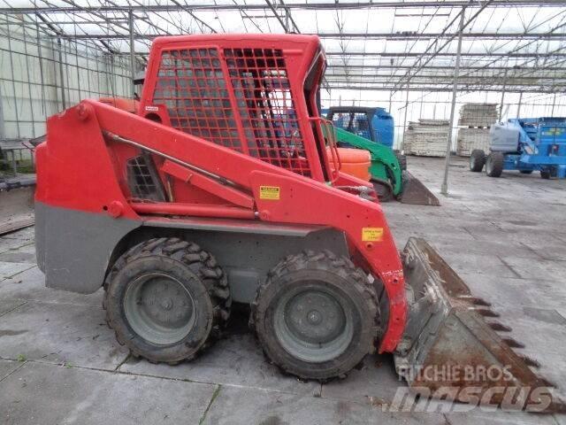 Bobcat S130 Smykem řízené nakladače