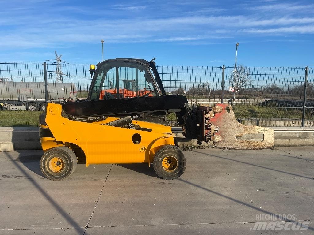 JCB TLT 35 D / 4x4 Teleskopické manipulátory