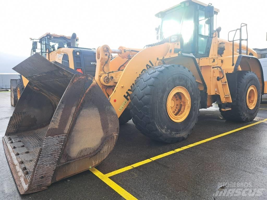 Hyundai HL980 Kolové nakladače