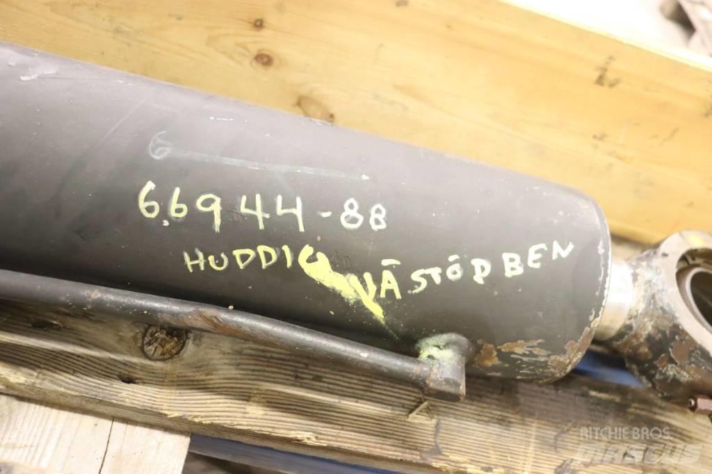 Huddig 960 Rýpadlo-nakladače