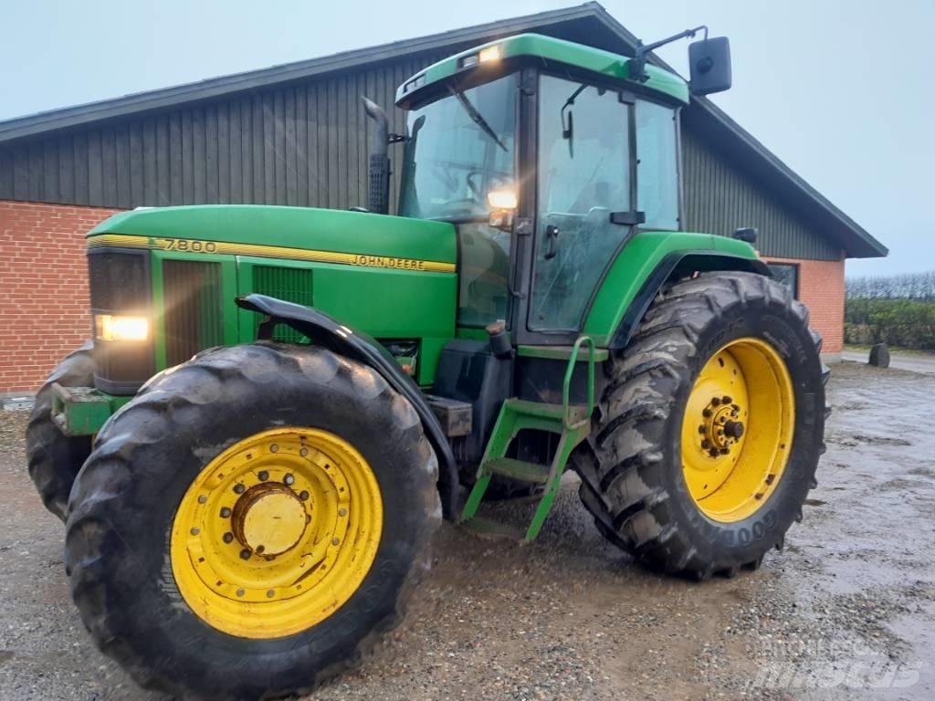 John Deere 7800 Traktory