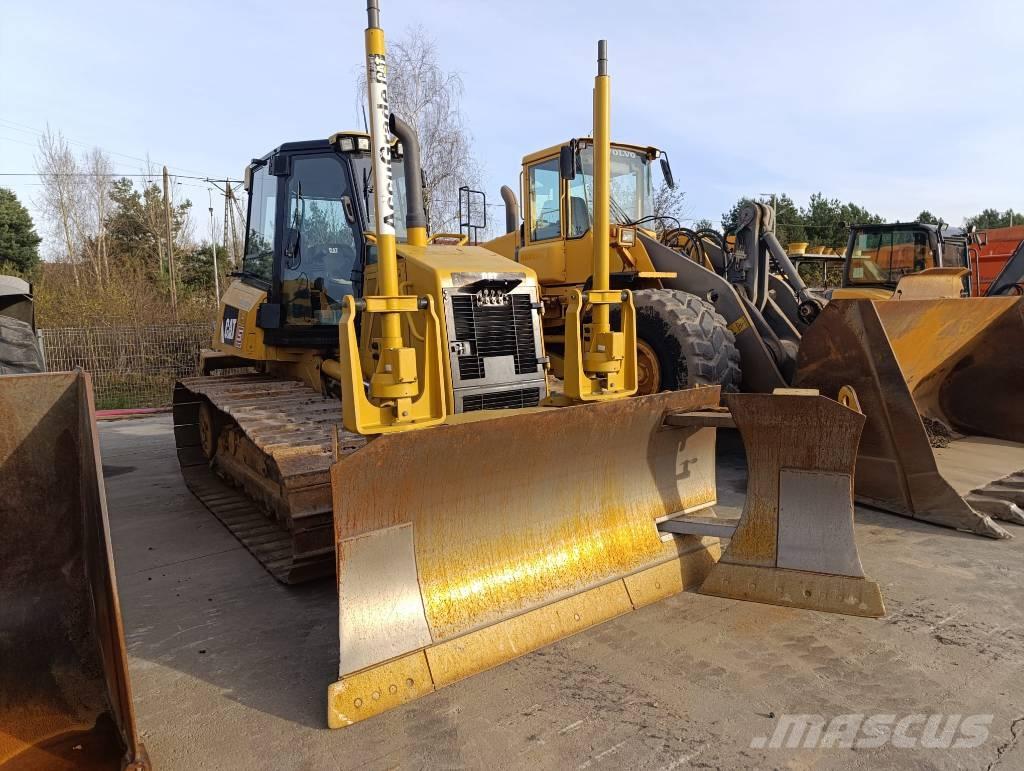 CAT D 6 K LGP Pásové dozery