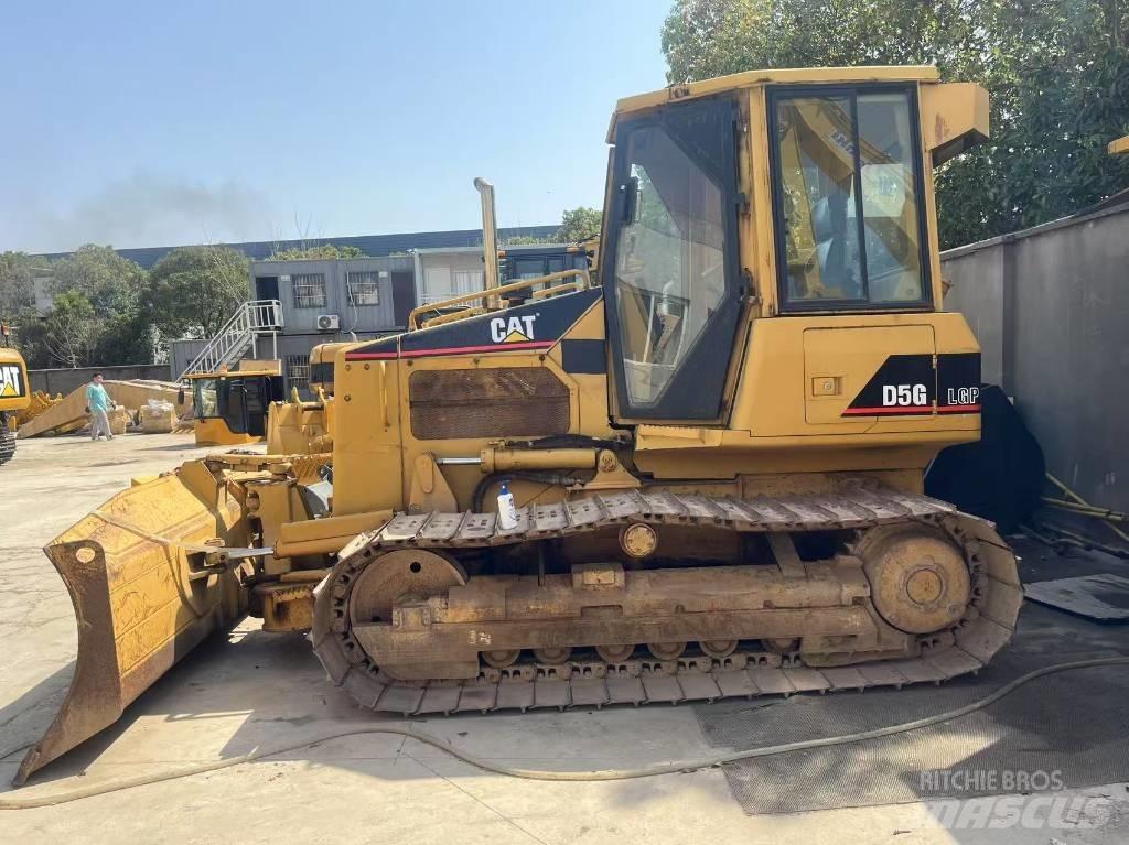 CAT D 5 G LGP Pásové dozery