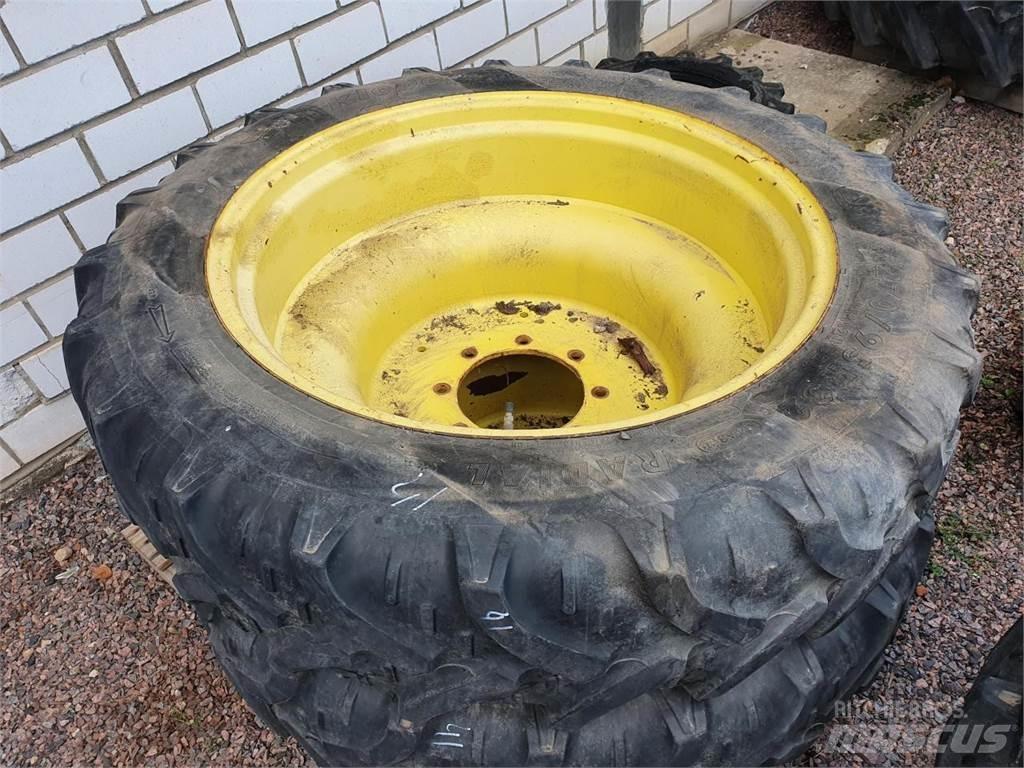 Kleber 270/95R32 Pneumatiky, kola a ráfky