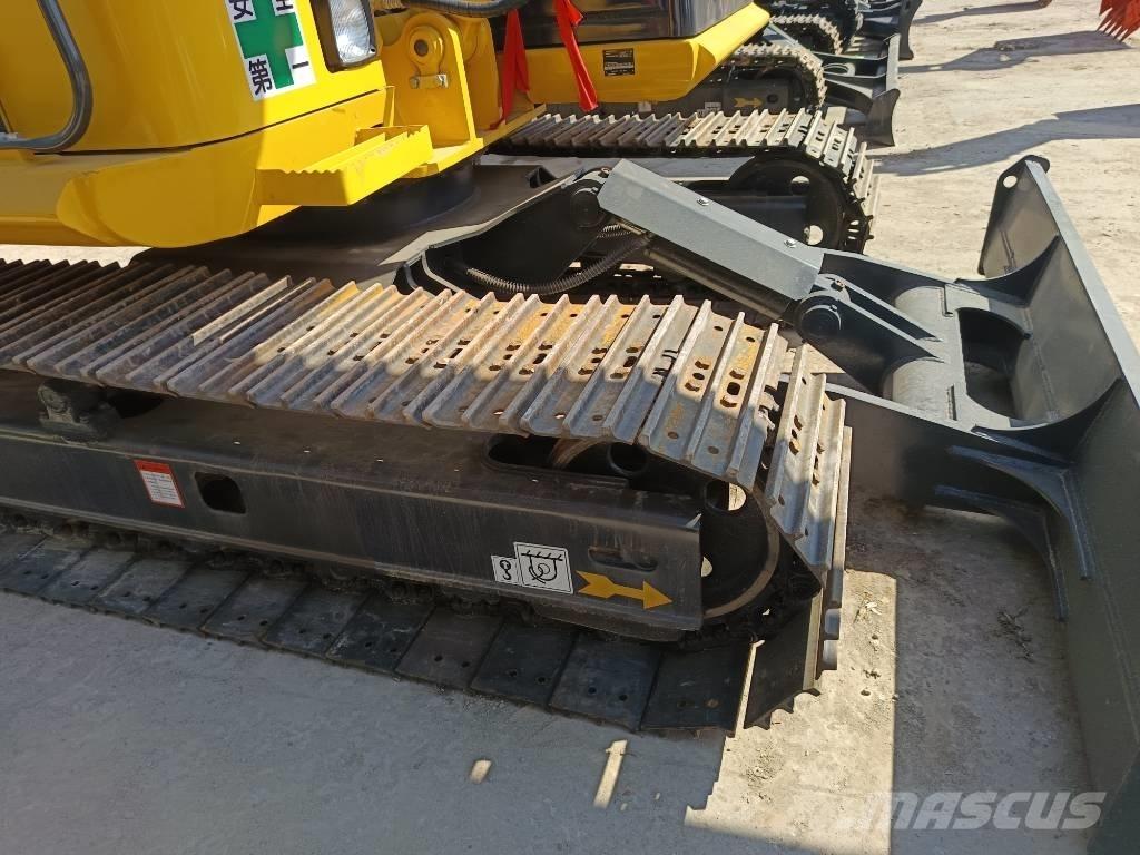 Komatsu PC 70 Pásová rýpadla