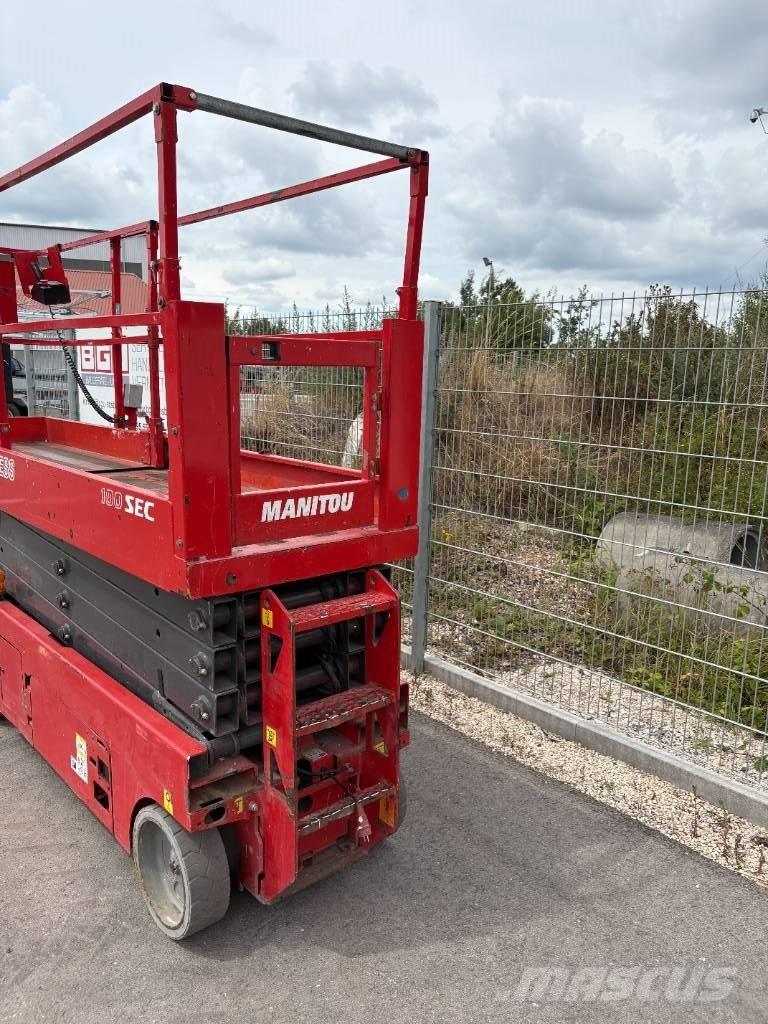 Manitou 100 SEC Nůžková zvedací plošina