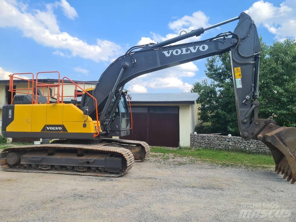 Volvo EC 220 E Pásová rýpadla