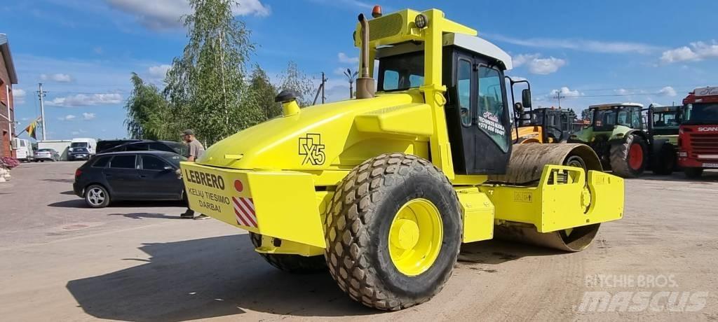 Bomag LEBRERO X 5 Tahačové válce