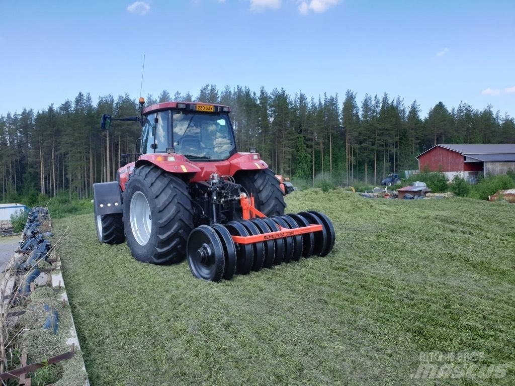  Rehujyrä 3300 Stroje na sklizeň pícnin-příslušenství