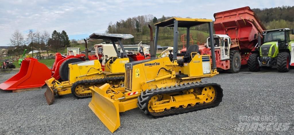 Komatsu D 21 P-8 Pásové dozery