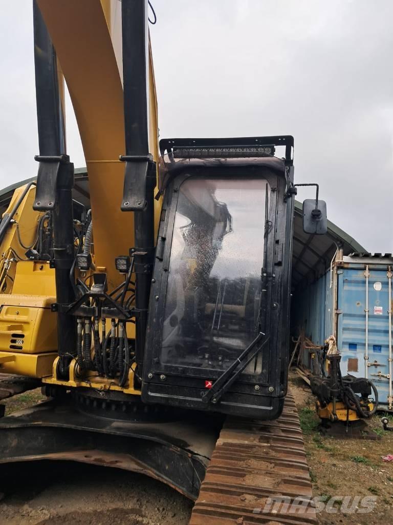 CAT 330FL Pásová rýpadla