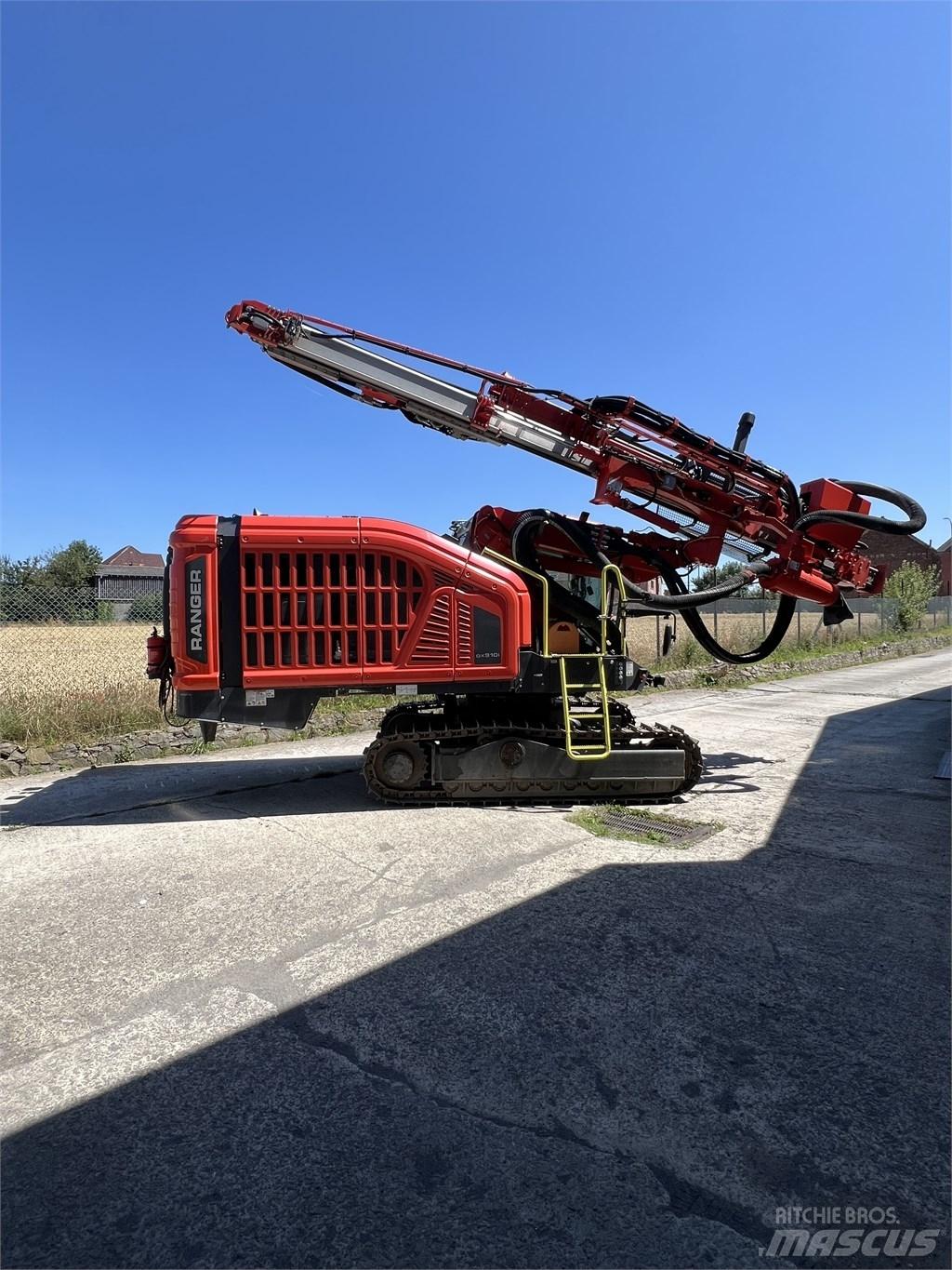 Sandvik dx910i Povrchové vrtací stroje