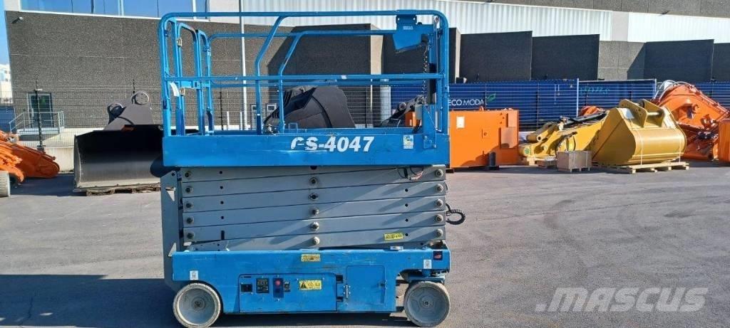 GENIE GS4047 Nůžková zvedací plošina