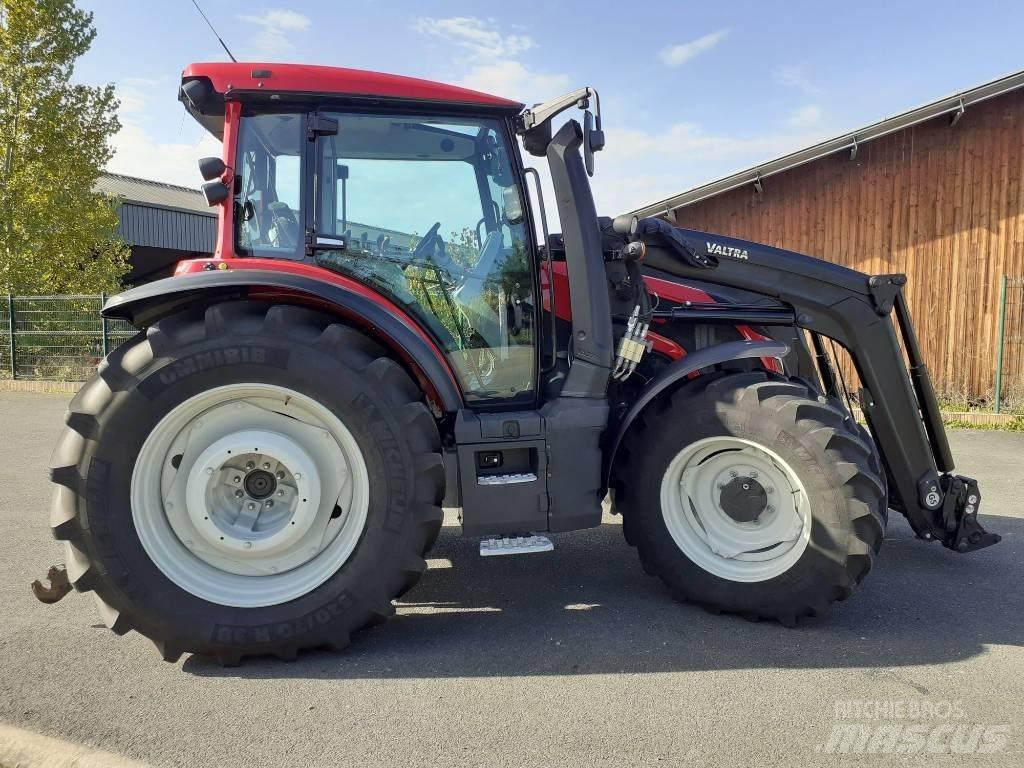 Valtra G 115 Active Traktory