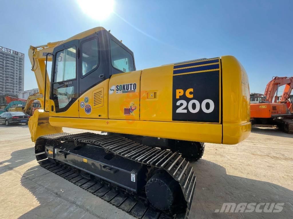 Komatsu PC200-7 Pásová rýpadla