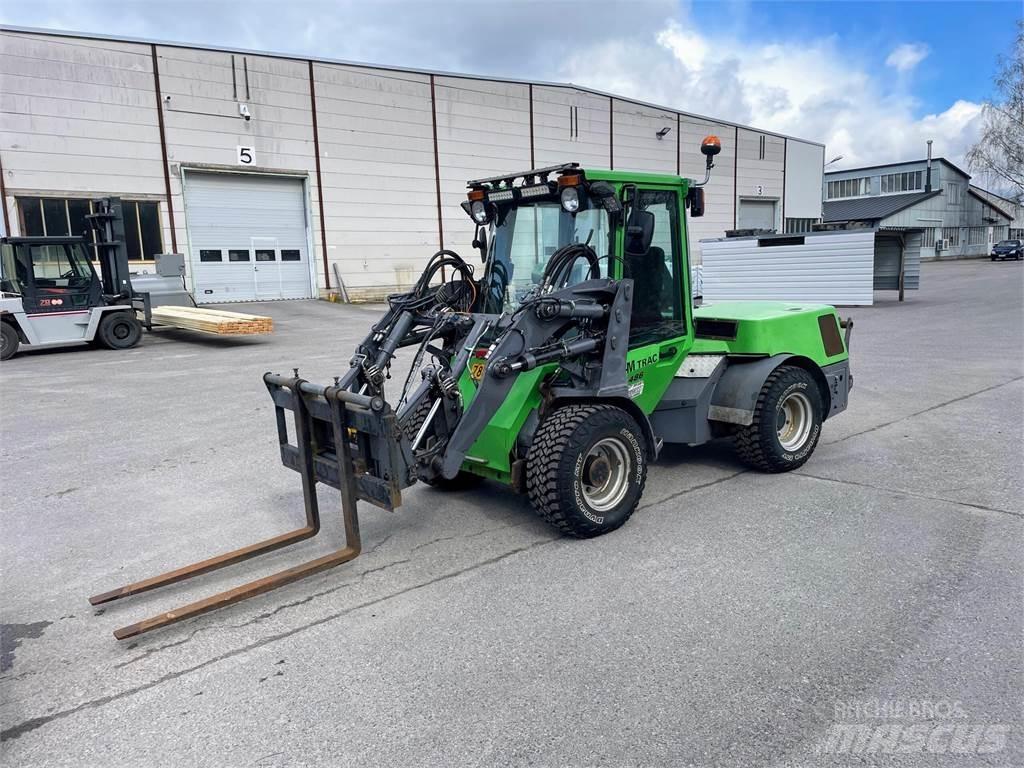 LM Trac 486 Kompaktní traktory