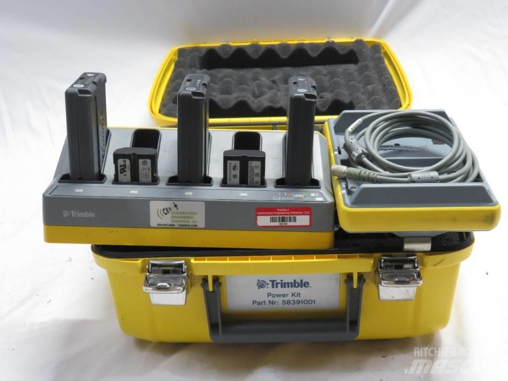 Trimble SPS930 Ostatní komponenty