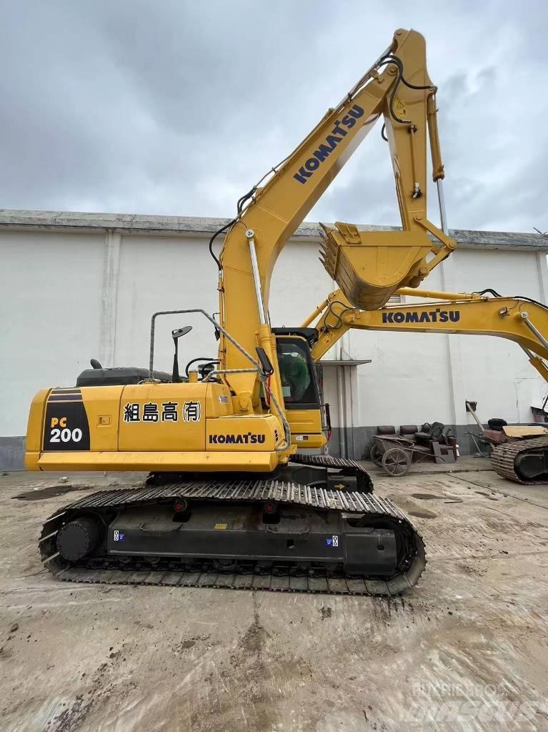 Komatsu PC 200-8N1 Pásová rýpadla