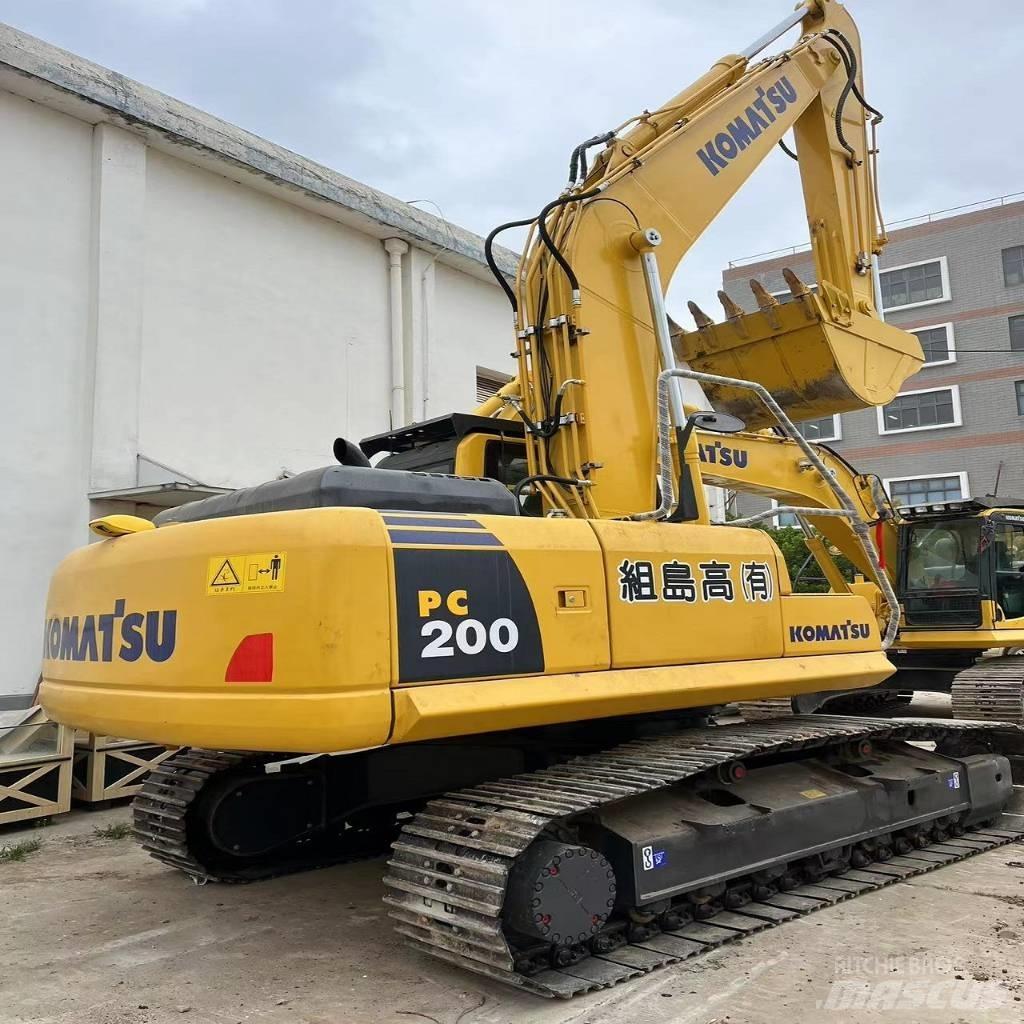 Komatsu PC 200-8N1 Pásová rýpadla