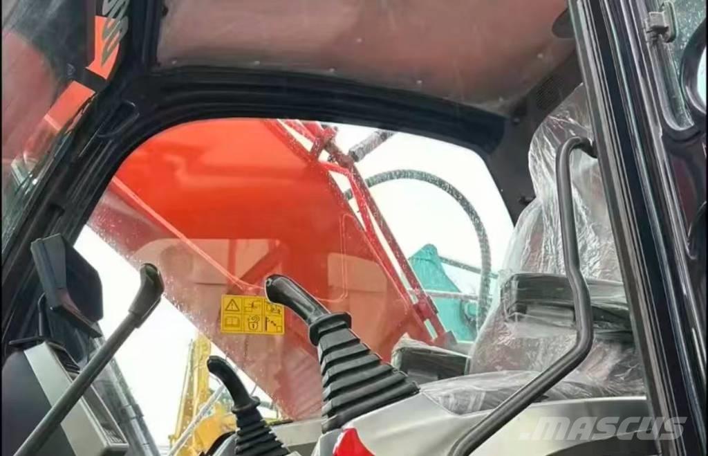 Doosan DX 340 Pásová rýpadla