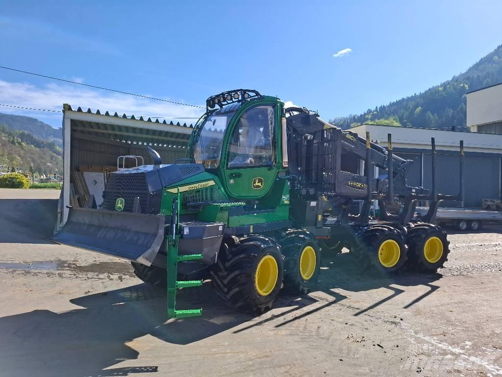 John Deere 910G Vyvážecí traktory