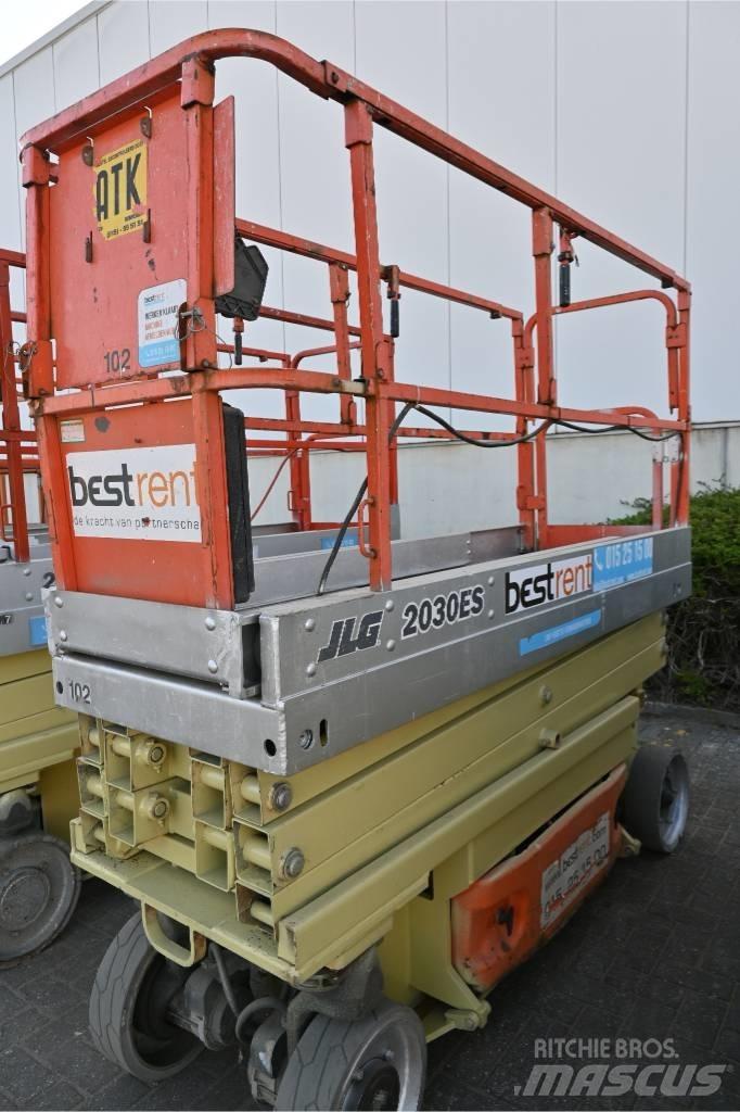JLG 2030ES Nůžková zvedací plošina