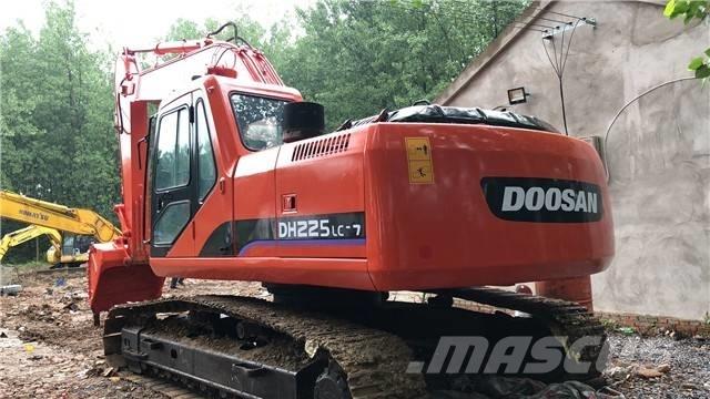 Doosan DH225 Pásová rýpadla