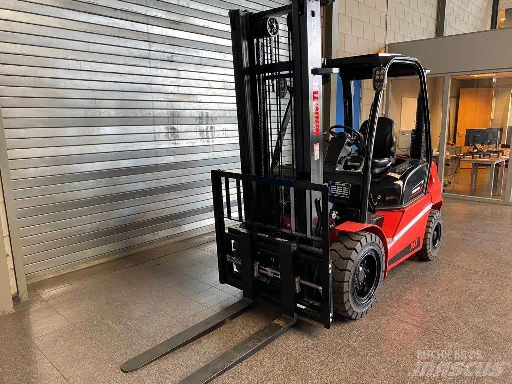 Manitou MI 30 D Dieselové vozíky