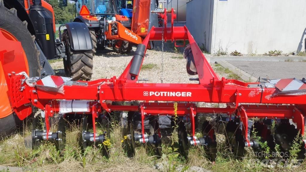 Pöttinger FOX300D Řádkové kultivátory