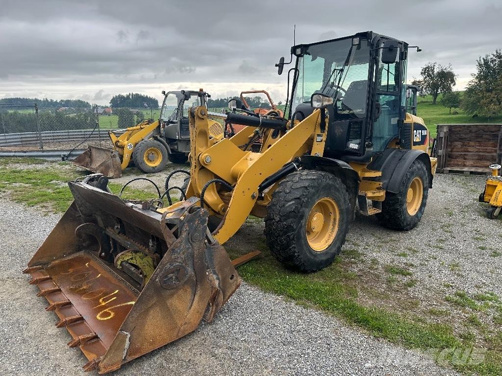 CAT 908M Radlader Kolové nakladače