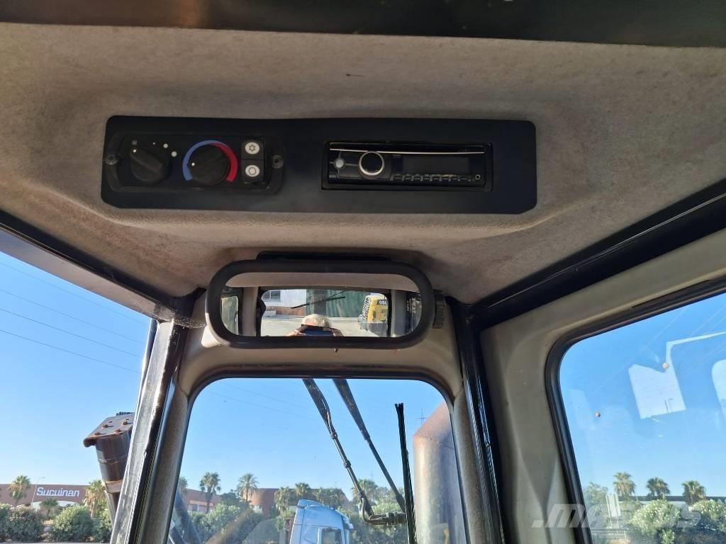 CAT D 6 T LGP Pásové dozery