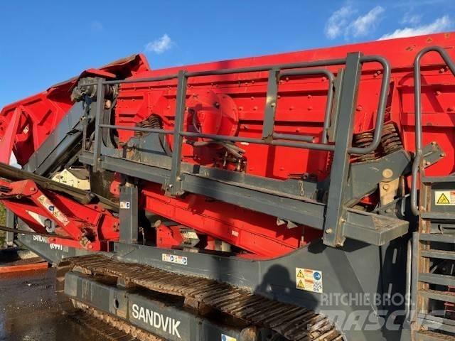 Sandvik QE 441 Mobilní třídiče