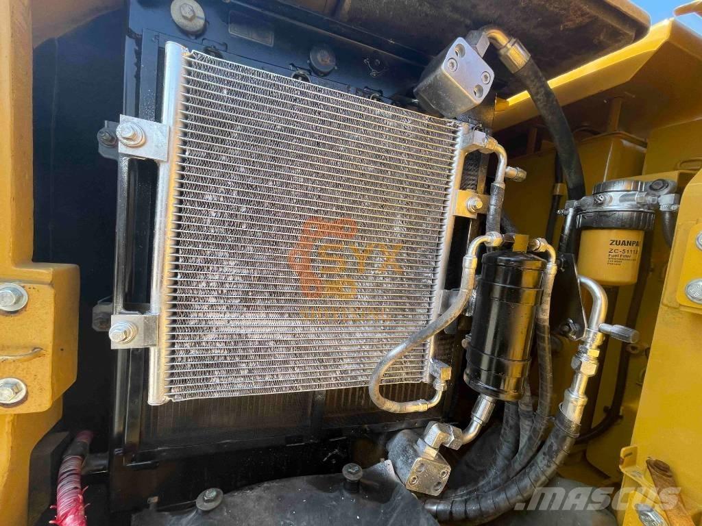 CAT 305.5 E 2 Pásová rýpadla