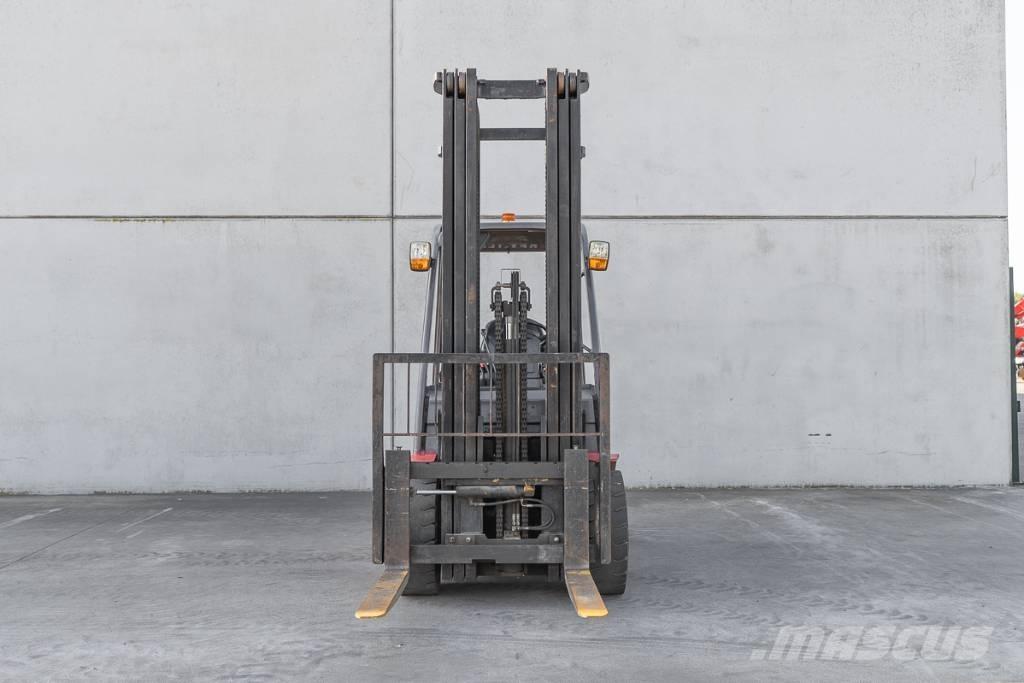 Manitou MI 35 D Dieselové vozíky