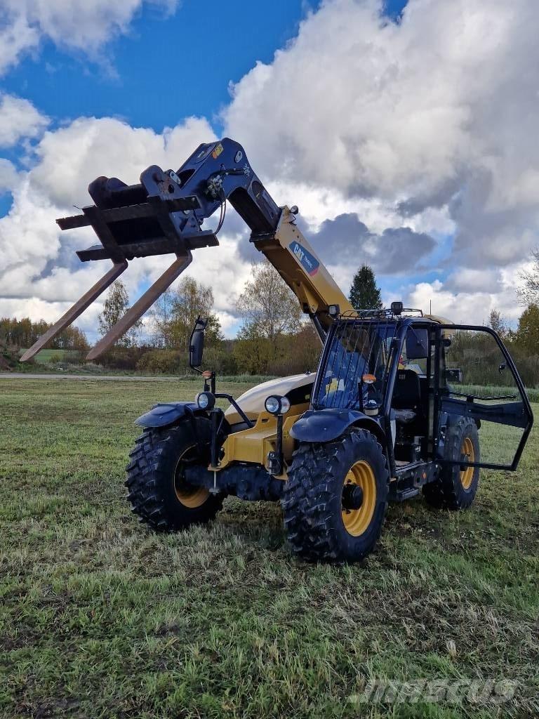 CAT TH 407 C Teleskopické nakladače pro zemědělství