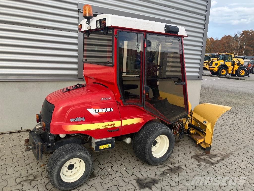 Shibaura CM 374 Užitkové stroje