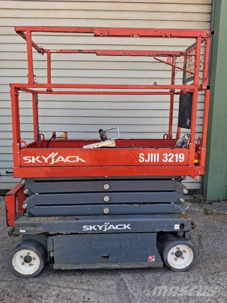SkyJack SJ III 3219 Nůžková zvedací plošina