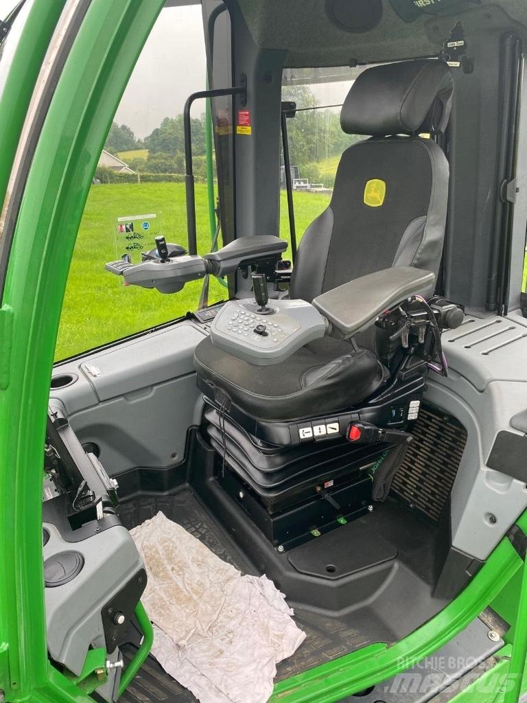 John Deere 1510G Vyvážecí traktory