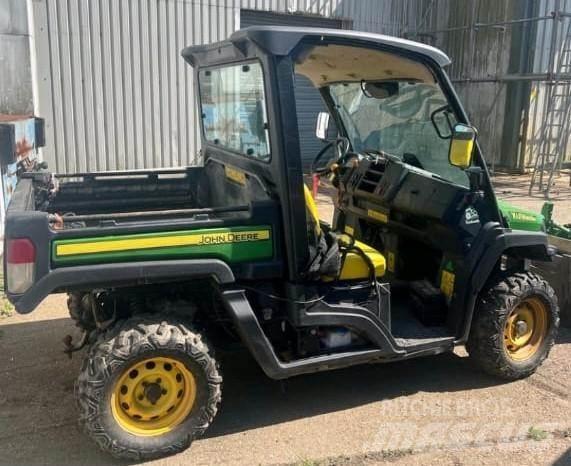 John Deere XUV865M Terénní vozidla