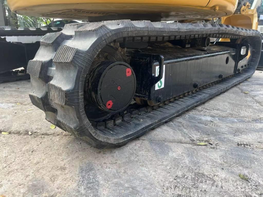 CAT 303.5 E CR Mini rýpadla < 7t