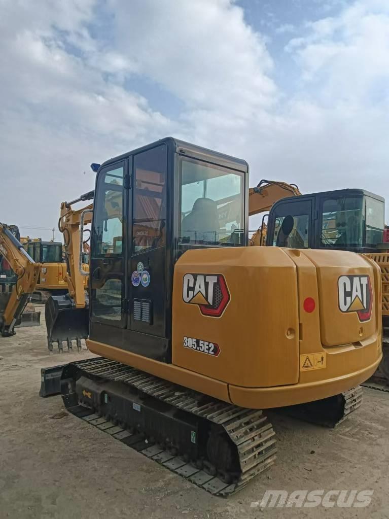 CAT 305.5 Mini rýpadla < 7t