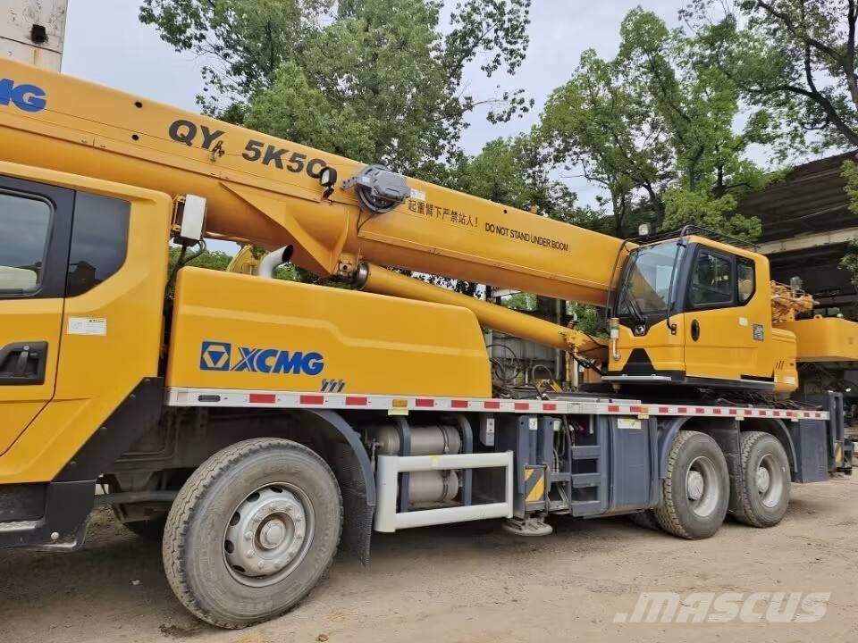XCMG QY 50 Univerzální terénní jeřáby