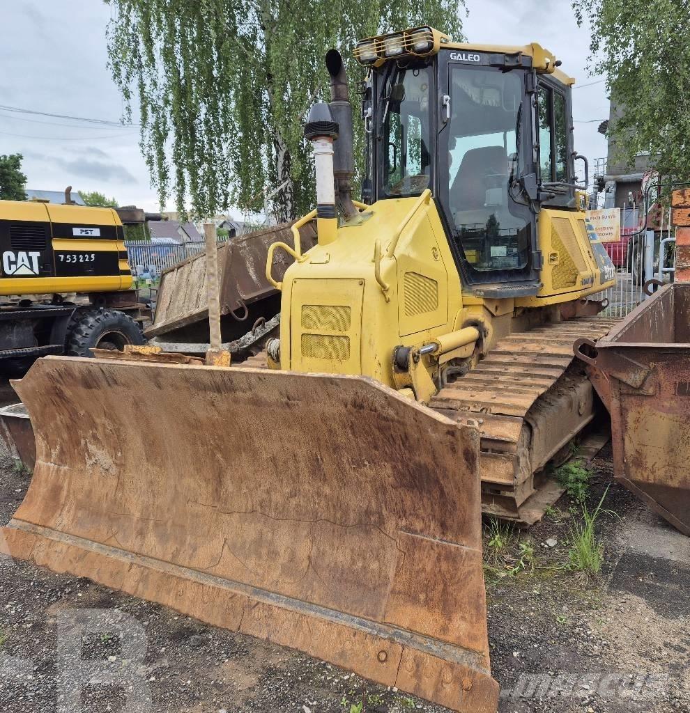 Komatsu D 51 EX-22 Pásové dozery