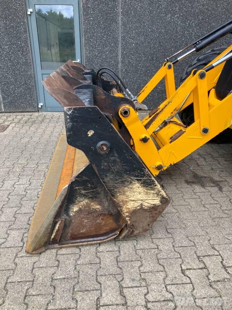 JCB 4 CX Rýpadlo-nakladače