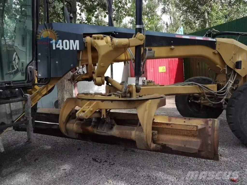 CAT 140 M Grejdry