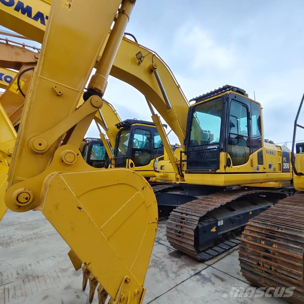 Komatsu PC 200-7 Pásová rýpadla