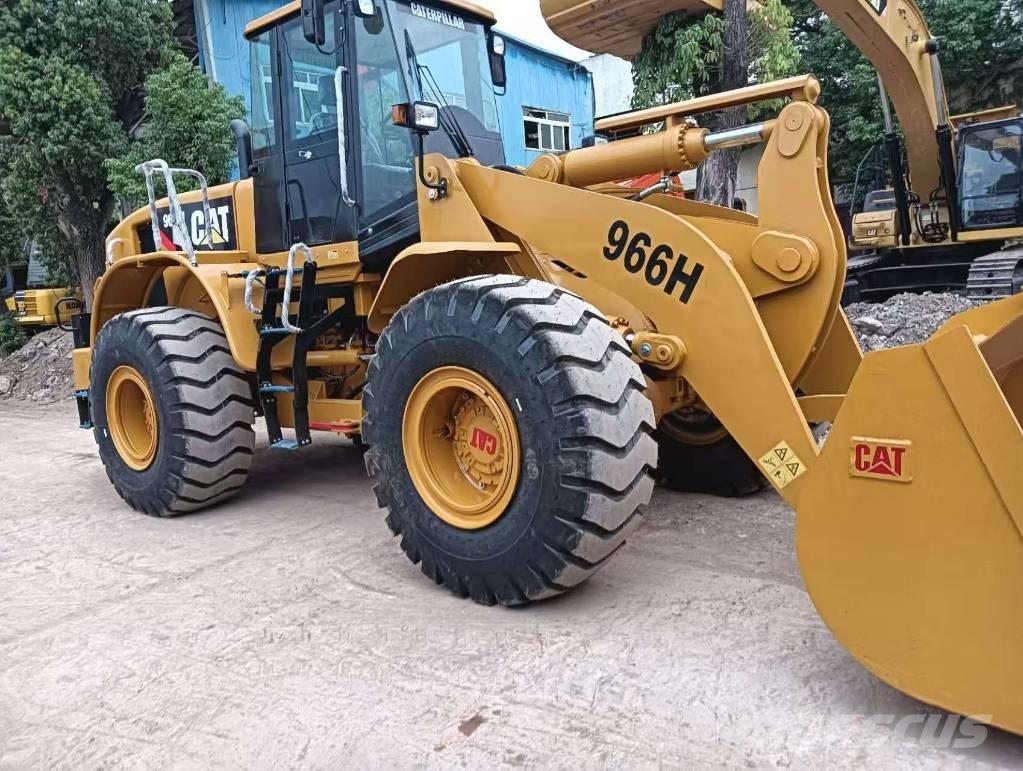 CAT 966 H Kolové nakladače