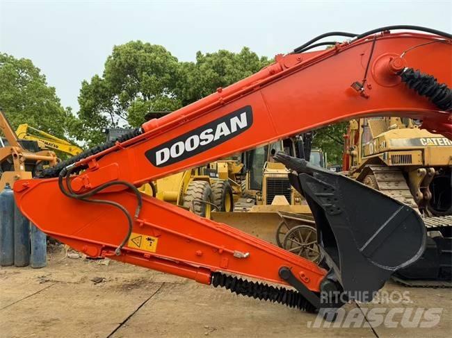 Doosan DX 225 LC Pásová rýpadla